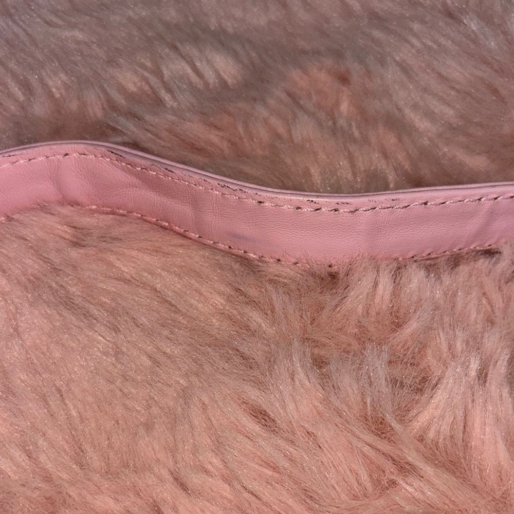 Fendi Logo Embossed Nappa Pink Leather Baguette - Picture 10 of 17